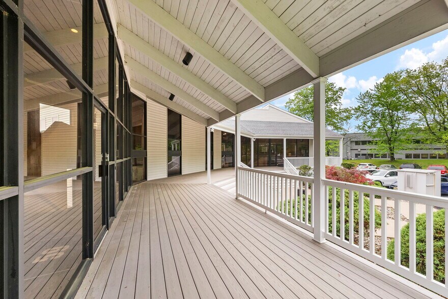 More Photos Of 59 Avenue at the Commons, Shrewsbury Medical For Sale