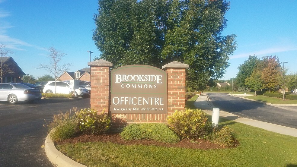 More Photos Of 10331-10335 W Lincoln Hwy, Frankfort Office For Sale