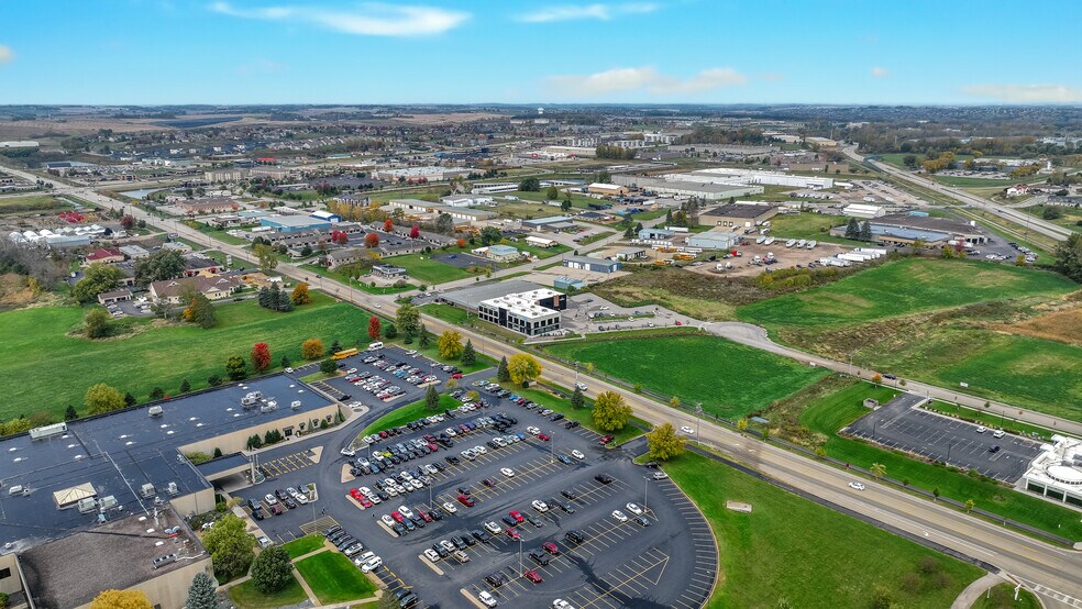 More Photos Of 3038 Jeremiah Ln NW, Rochester Office For Lease