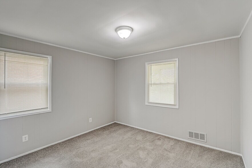 More Photos Of 872 Bellevue St SE, Washington Apartments For Sale