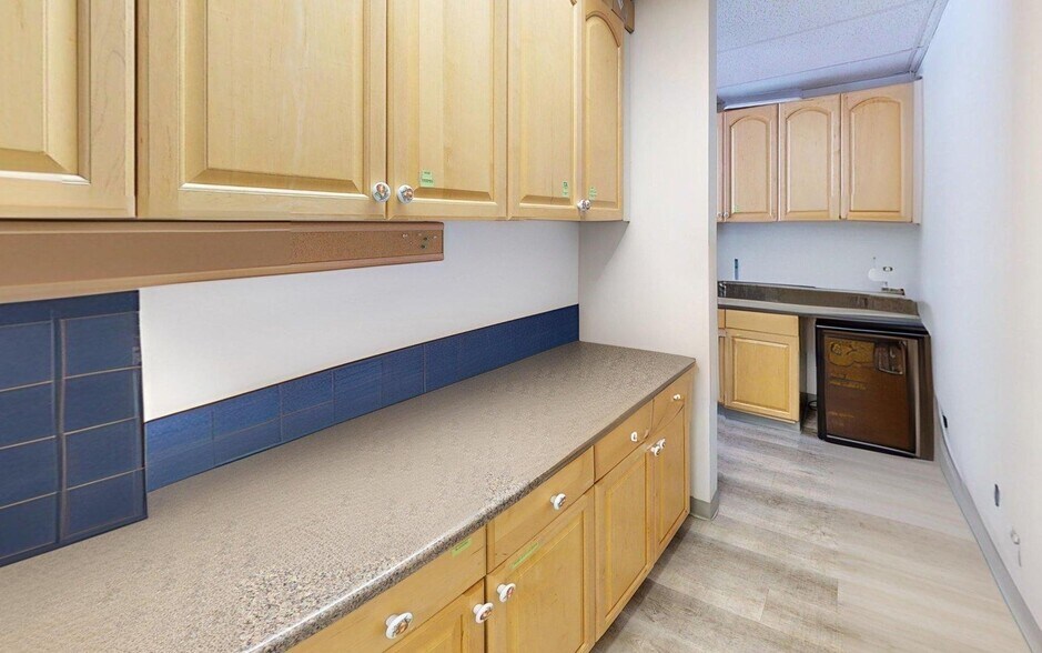 More Photos Of 107 Chesley Dr, Media Office For Sale