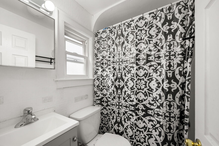 More Photos Of 492-494 Wilson St, Manchester Apartments For Sale
