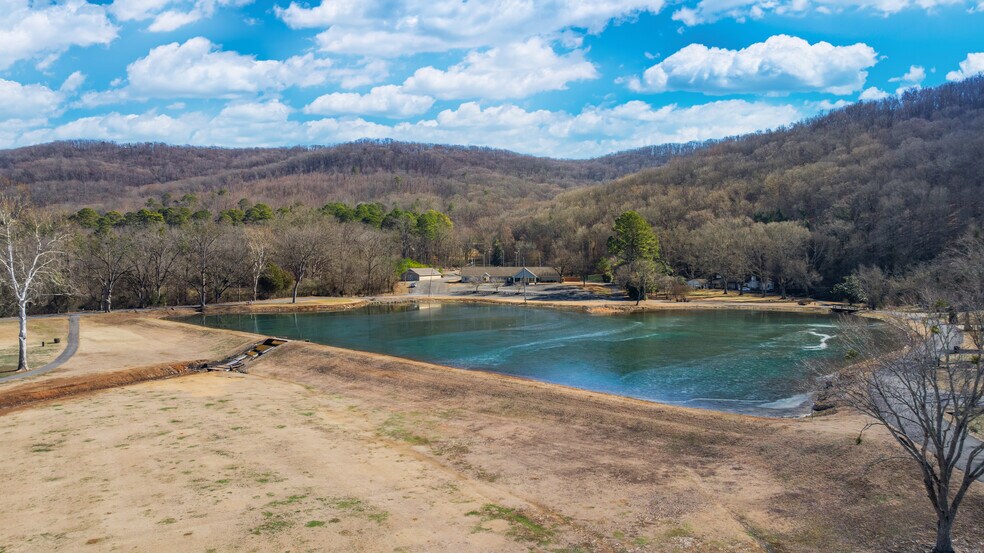 More Photos Of 502 Crystal Lake Dr NE, Fort Payne Golf Course Driving Range For Sale