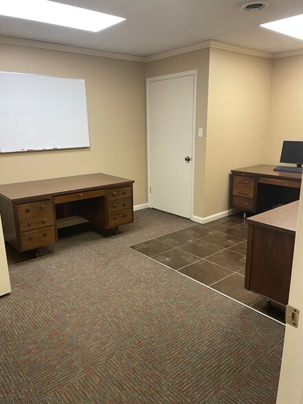 More Photos Of 1818 Union Ave, Altoona Unknown For Lease