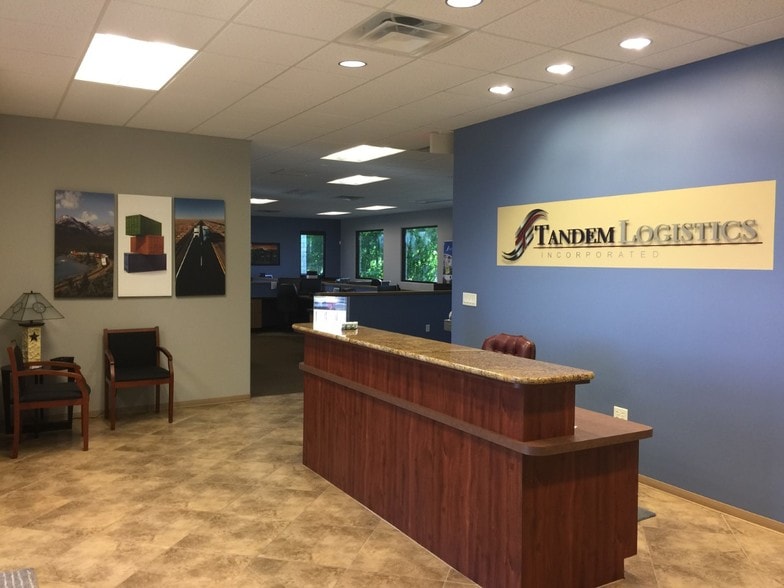 More Photos Of 2911 S A.W. Grimes Blvd, Pflugerville Office For Lease