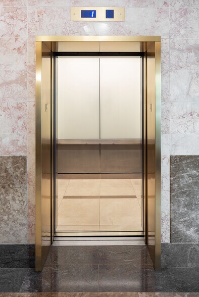 More Photos Of 1150 Connecticut Ave NW, Washington Office For Lease