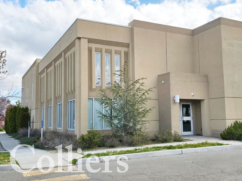 More Photos Of 1715 Pole Line Rd E, Twin Falls Bank For Sale