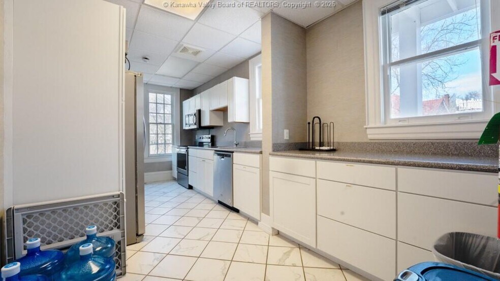 More Photos Of 1510 Kanawha Blvd E, Charleston Office For Sale