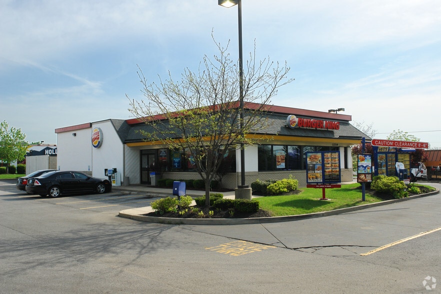 More Photos Of 12501 Shelbyville Rd, Louisville Unknown For Lease