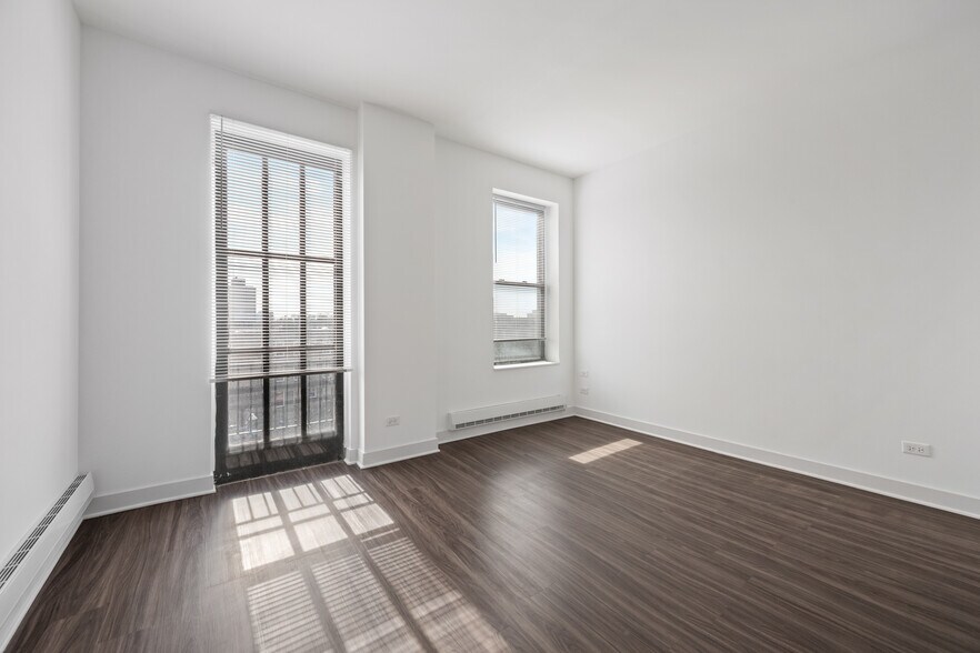 More Photos Of 4659 S Drexel Blvd, Chicago Apartments For Sale