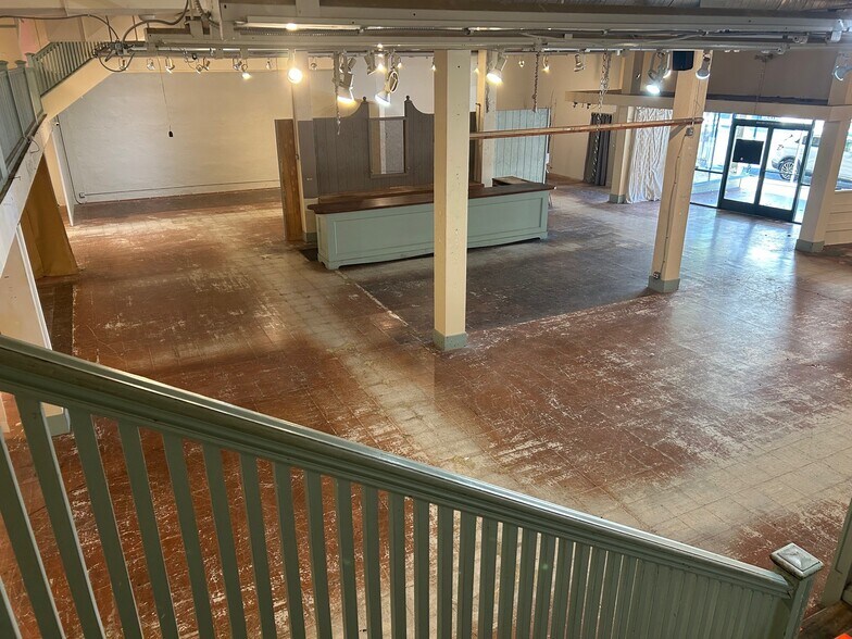 More Photos Of 119 Petaluma Blvd, Petaluma Storefront For Sale