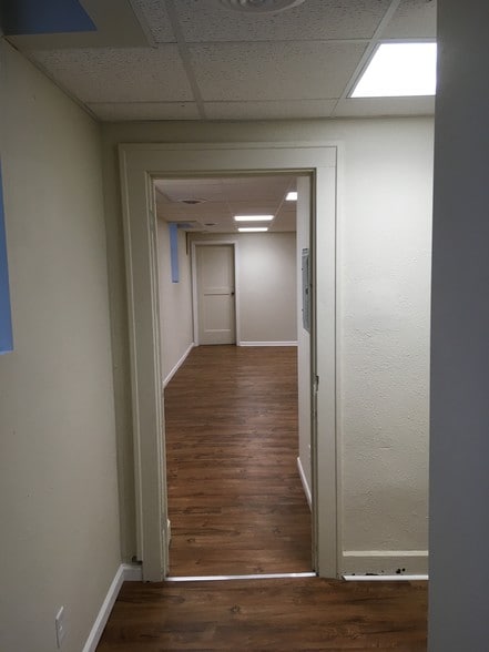 More Photos Of 137 E Washington St, Shelbyville Lodge Meeting Hall For Sale