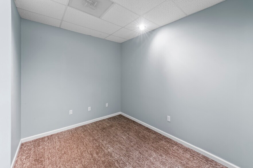 More Photos Of 1801 Robert Fulton Dr, Reston Medical For Sale