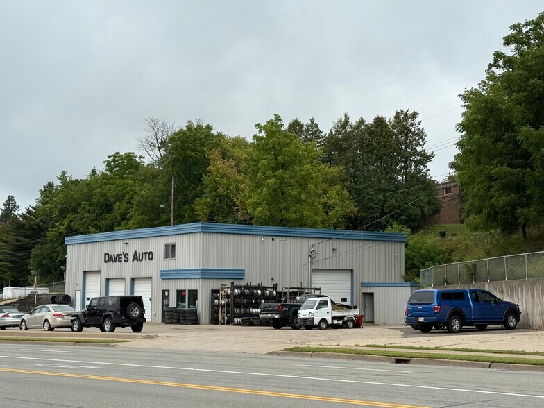 More Photos Of 1137 S Stephenson Ave, Iron Mountain Specialty For Sale