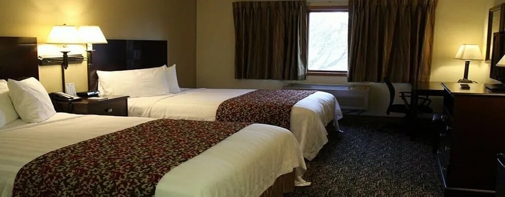 More Photos Of 1000 S Grange Ave, Sioux Falls Hotel For Sale