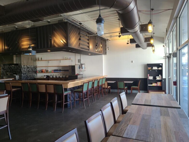 More Photos Of 2590 Hylan Blvd, Staten Island Unknown For Lease