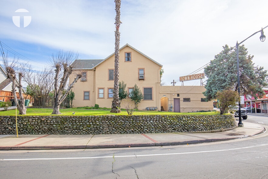 More Photos Of 10236 Fair Oaks Blvd, Fair Oaks Restaurant For Lease