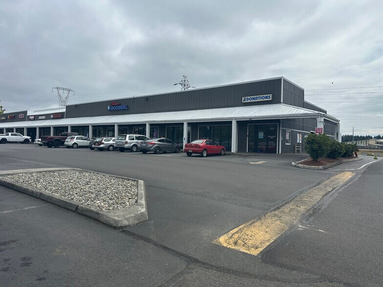 More Photos Of 301 E Wallace Kneeland Blvd, Shelton General Retail For Lease