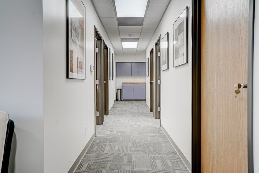 More Photos Of 4010 Merrill Ave, Riverside Freestanding For Lease