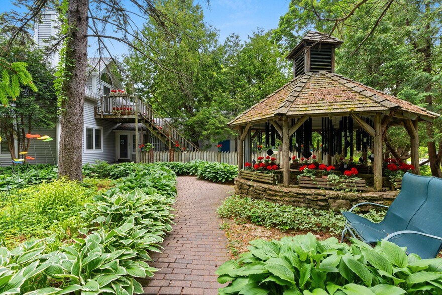 More Photos Of 10320 Water Steet, Sister Bay Storefront Retail Office For Sale