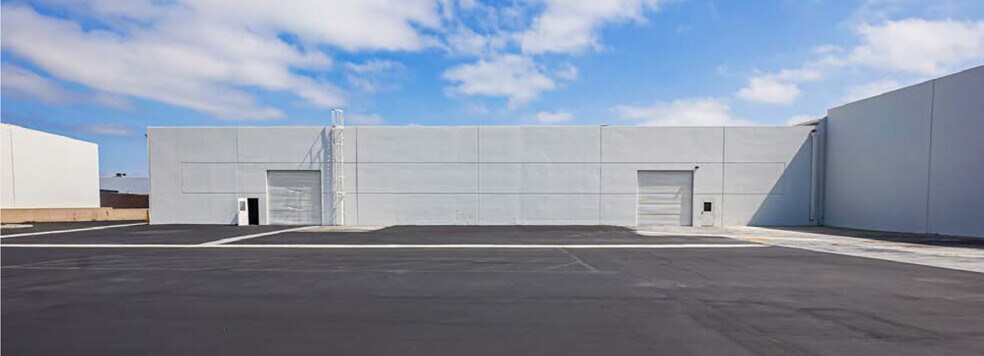 More Photos Of 1230 Railroad St, Corona Warehouse For Sale