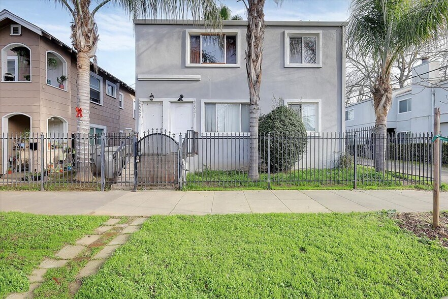 More Photos Of 2611 Alhambra, Sacramento Apartments For Sale