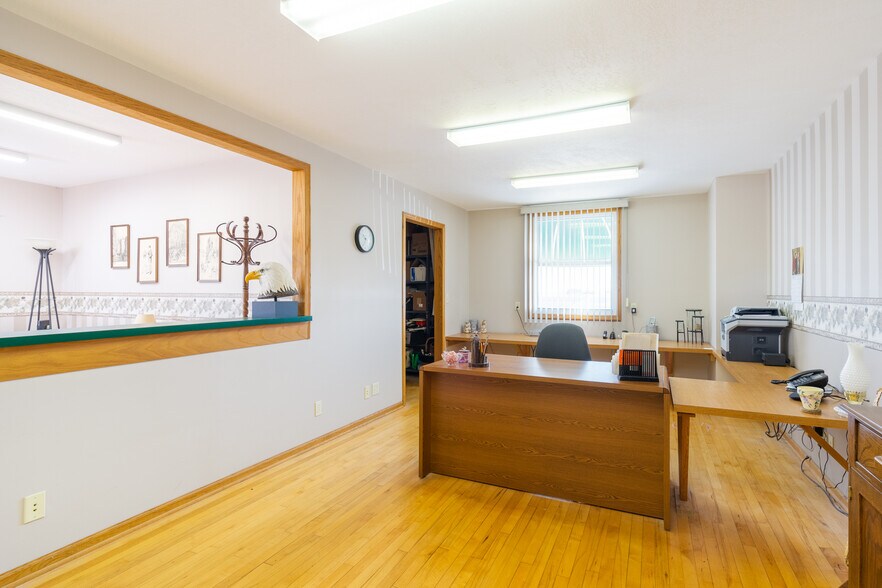 More Photos Of 1310 IL Highway 26, Princeton Specialty For Sale