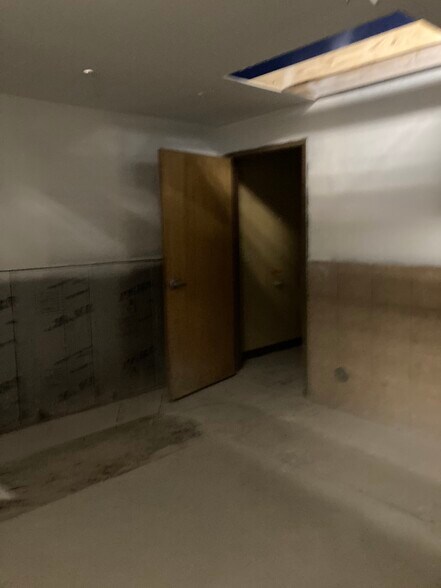 More Photos Of 1779 N Zaragosa Rd, El Paso Storefront For Sale