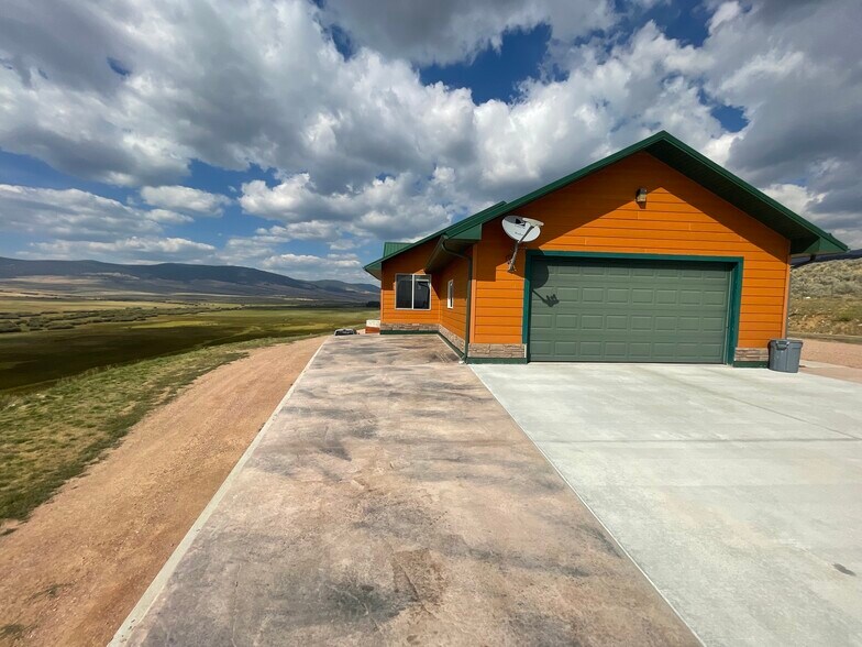 More Photos Of 2900 Pioneer Mountains Scenic By-Way Way, Polaris Industrial For Sale