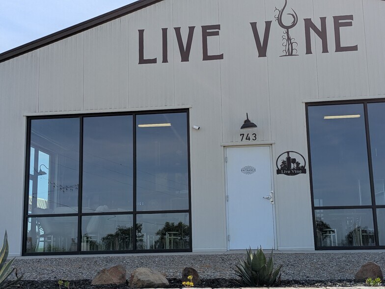 More Photos Of 743 Luds Way, Oroville Winery Vineyard For Sale