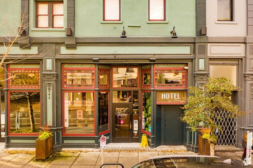 More Photos Of 203-209 NW 3rd Ave, Portland Hotel For Sale