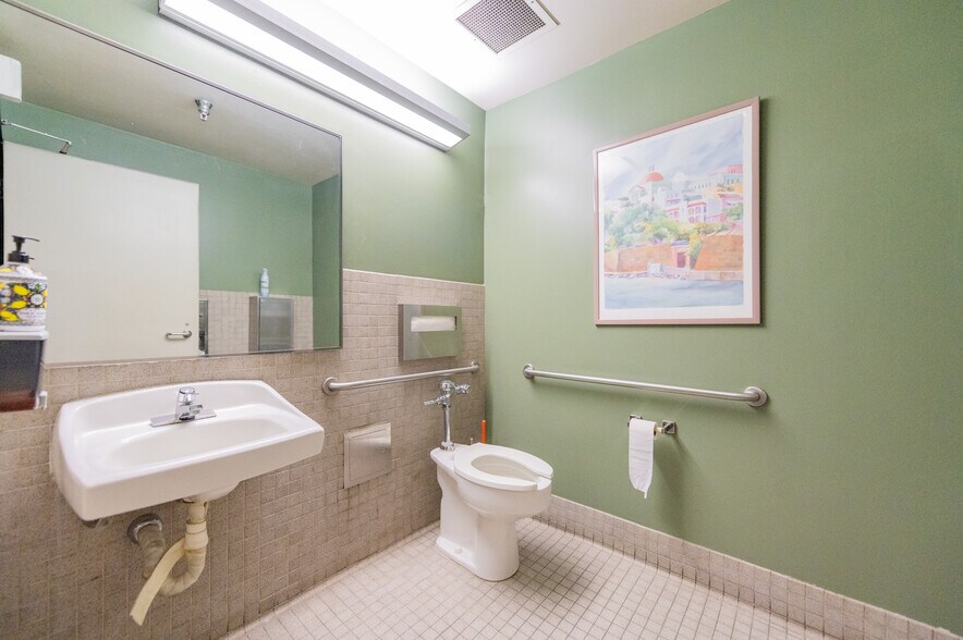 More Photos Of 1166 W Garvey Ave, Monterey Park Flex For Sale