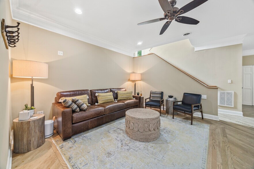 More Photos Of 1033 16th Ave S, Nashville Office For Sale