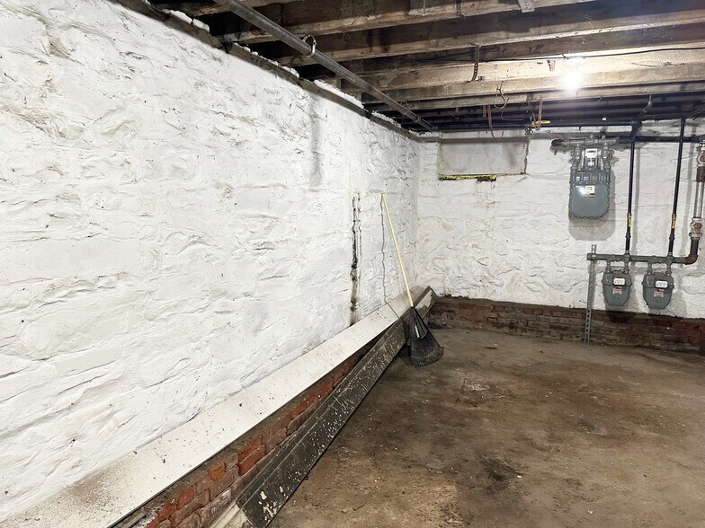 More Photos Of 458 Broadway, Kingston Storefront Retail Residential For Sale