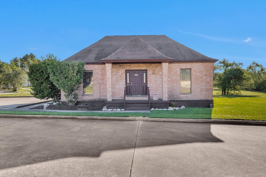 More Photos Of 22516 Aldine Westfield Rd, Spring Medical For Sale