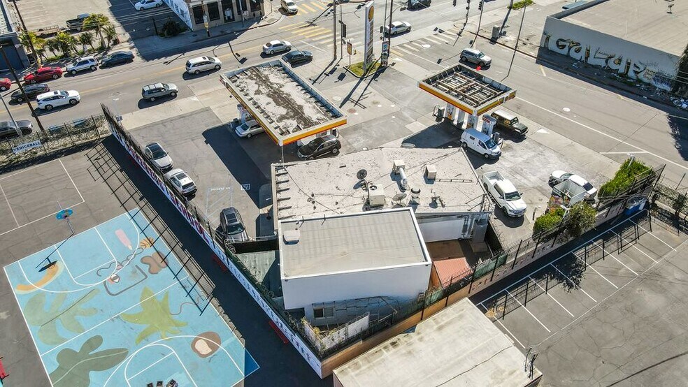 More Photos Of 1541 S Central Ave, Los Angeles General Retail For Sale