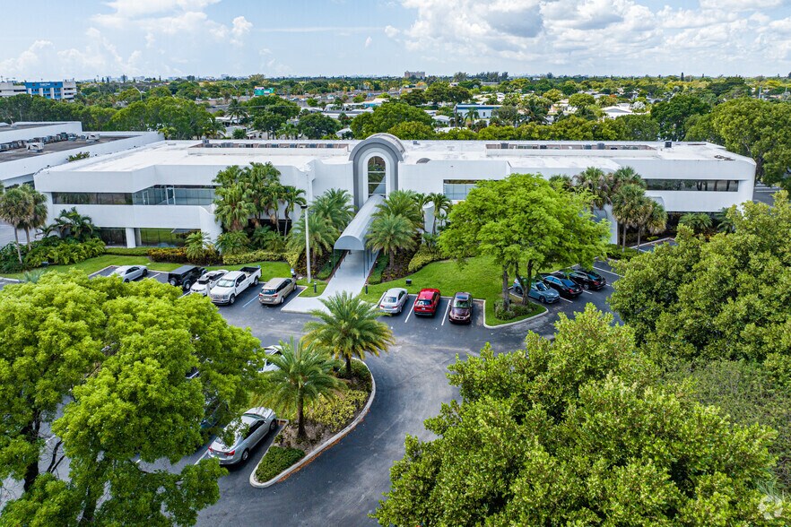 Primary Photo Of 1400 E Newport Center Dr, Deerfield Beach Office For Lease