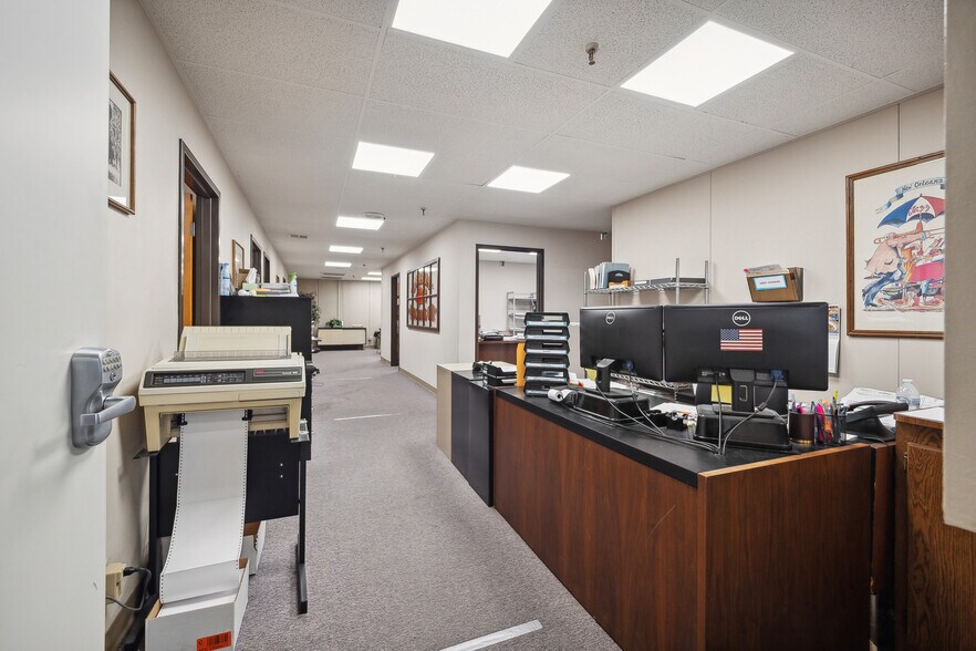 More Photos Of 2701 W California Ave, Oklahoma City Industrial For Sale