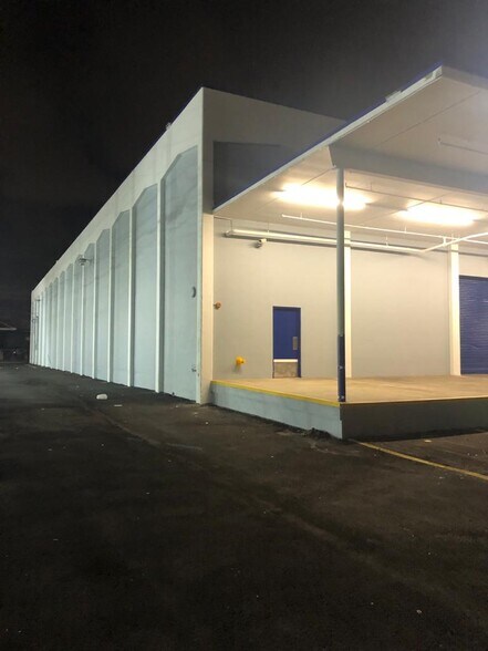More Photos Of 650 NW 105th St, Miami Warehouse For Lease