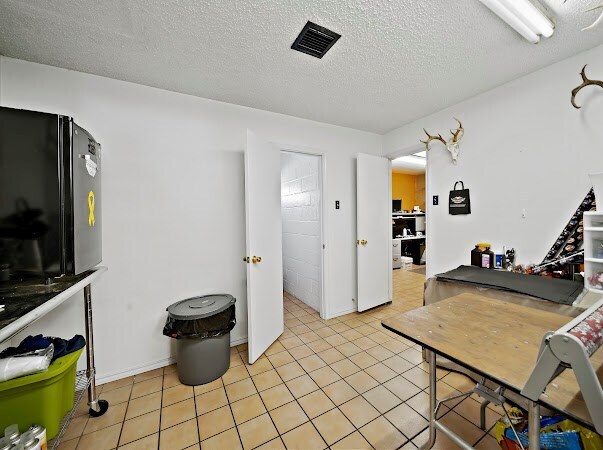 More Photos Of 908 W 3rd St, Big Spring Auto Dealership For Sale