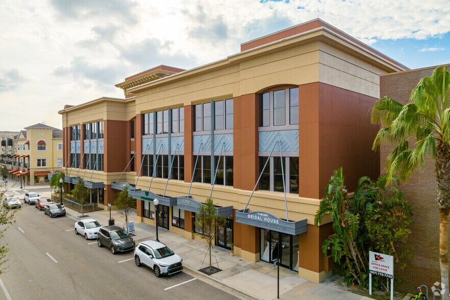 More Photos Of 3801 Avalon Park East Blvd, Orlando Unknown For Lease