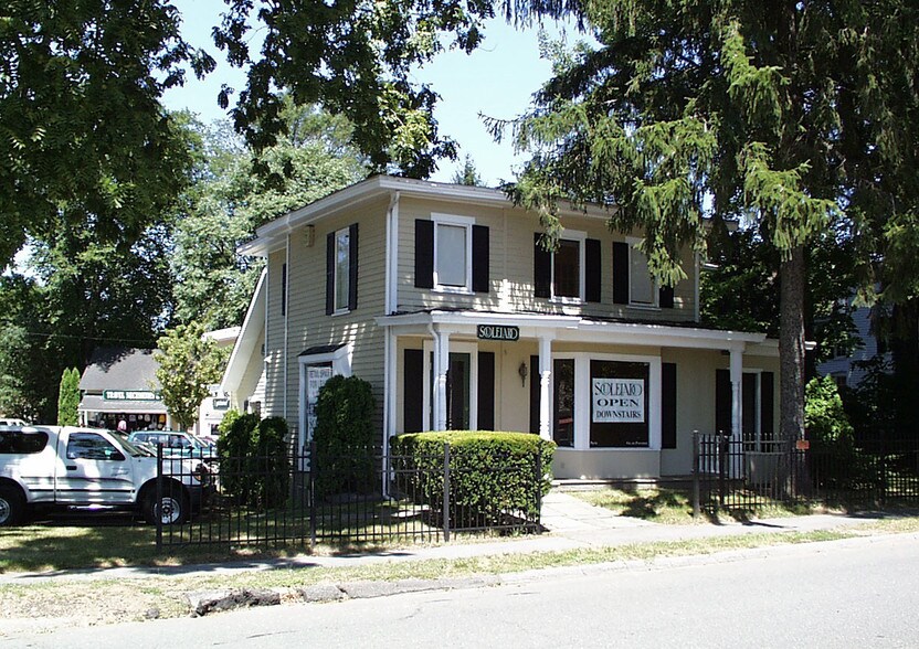 More Photos Of 190 Main St, Westport Unknown For Lease