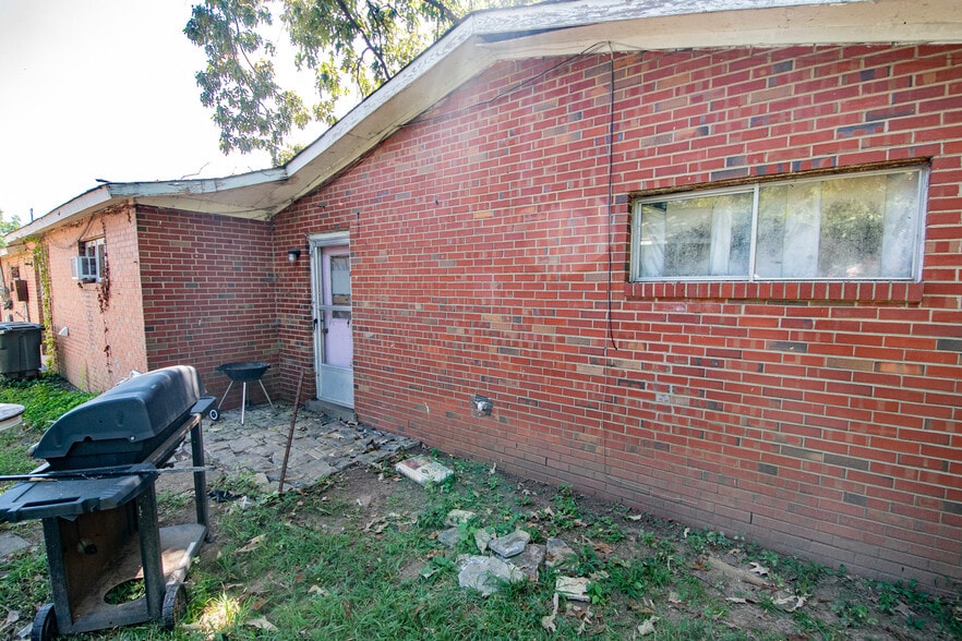 More Photos Of 3425 Martin Ave, Greensboro Apartments For Sale