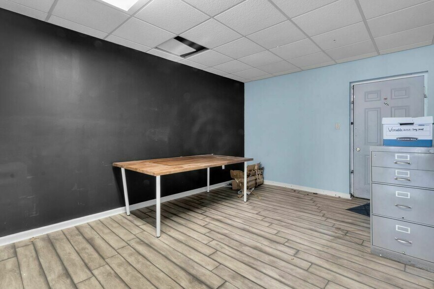 More Photos Of 870 Virginia Ave, Indianapolis Loft Creative Space For Lease