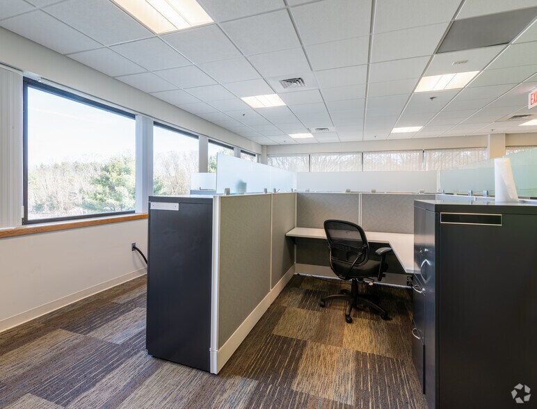 More Photos Of 1 Monarch Dr, Littleton Office For Lease