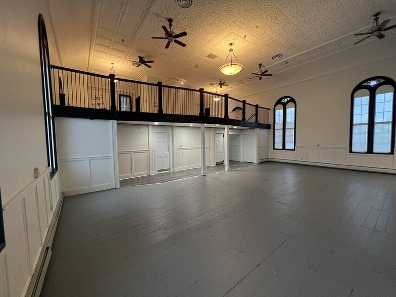 More Photos Of 45 Pearl St, Portsmouth Office For Sale