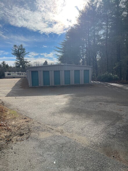 More Photos Of 10 Watson Rd, Barnstead General Retail For Sale