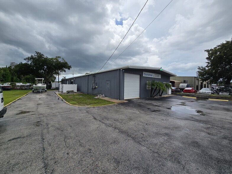 More Photos Of 1606 Aber Rd, Orlando Warehouse For Lease