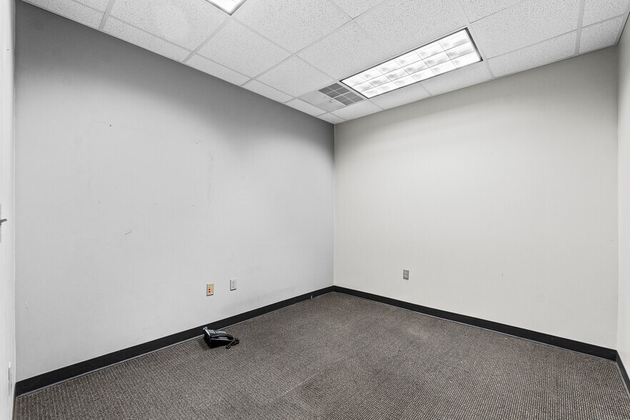 More Photos Of 7200 Highway 150, Greenville Office For Sale