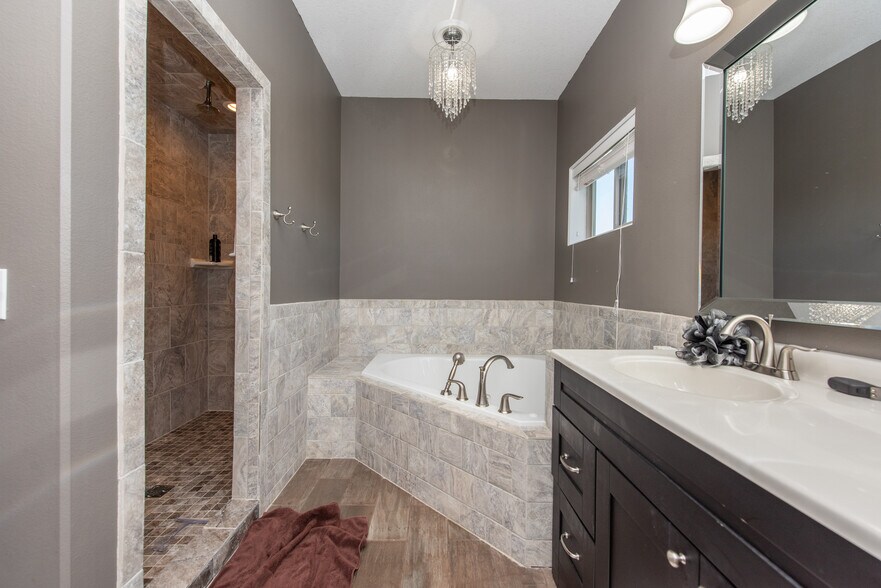 More Photos Of 13603 38th St SW, Belfield Flex For Lease